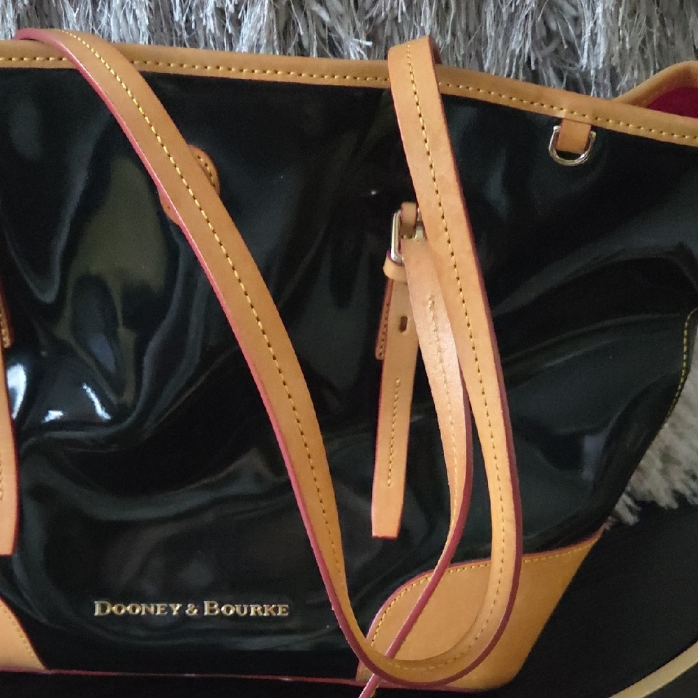 Dooney & Bourke Black and Tan Tote Bag - Picture 4 of 13